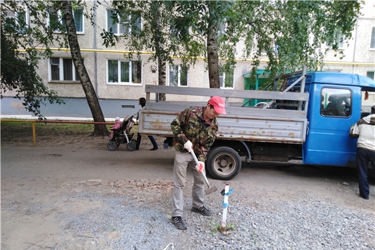 В Московском районе г. Чебоксары демонтировали блокирующие устройства на гостевых парковках