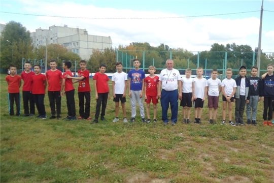 Под эгидой «Спорт – норма жизни» спортивные инструкторы проводят мероприятия по месту жительства