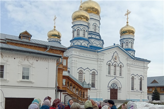 Паломническая поездка в Тихвинский монастырь  г.Цивильск членов женского клуба «Сударушка» и активистов ТОС «Ельниковский