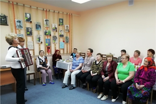В Новочебоксарском ЦСОН прошло мероприятие «Живая память поколений»