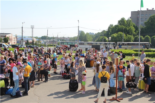 Стартовала первая смена в детском лагере "Звездочка"