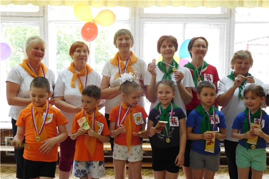 В Новочебоксарском ЦСОН продолжается реализация проекта "Серебряные волонтеры"
