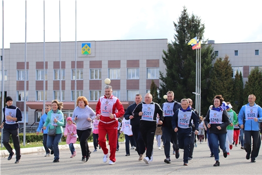 Более 5 тысяч новочебоксарцев стали участниками и зрителями Всероссийского дня бега "Кросс нации - 2019"