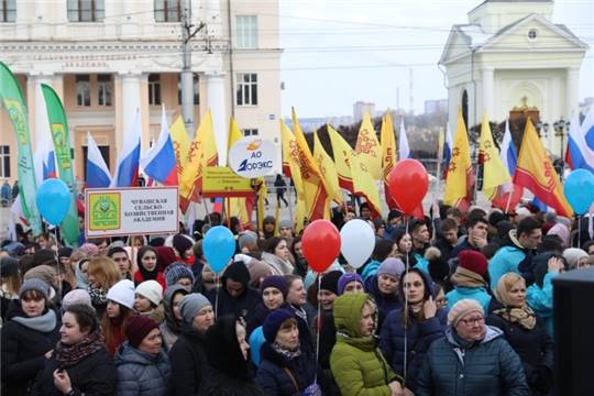 В столице Чувашии состоялся фестиваль-концерт, посвященный пятилетию воссоединения Крыма с Россией