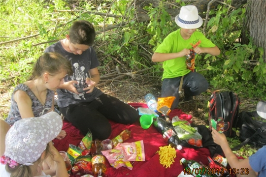 Экологическое путешествие по родному краю совершили юные жители Октябрьского сельского поселения