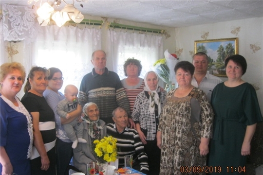 Жительница Октябрьского сельского поселения Мария Тимофеевна Галямина отмечает 100-летний юбилей