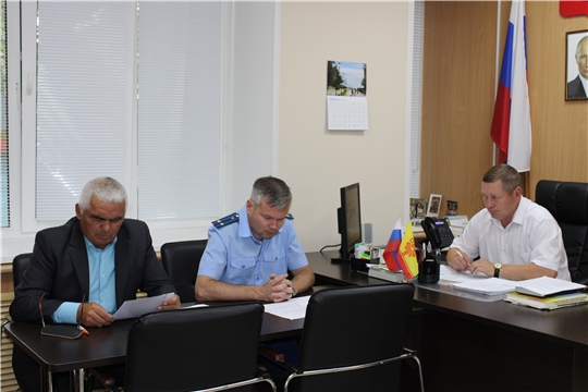 В администрации Шемуршинского района состоялось заседание Совета по противодействию коррупции