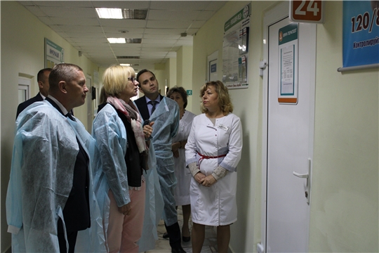 Помощник министра здравоохранения РФ Ирина Андреева с рабочим визитом посетила Шемуршинскую районную больницу