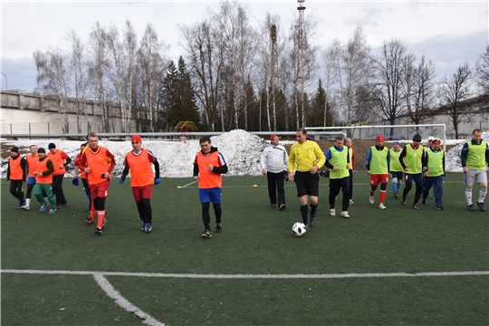 Товарищеским матчем по футболу завершился первый день регионального форума, посвященного реализации нацпроектов