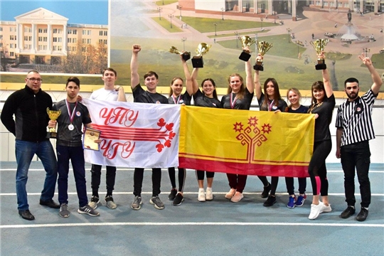 Студенты Чувашии отличились на всероссийских соревнованиях по армрестлингу