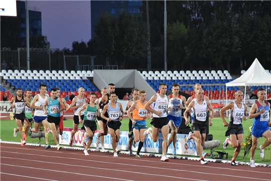 В вечерней программе 2-го дня чемпионата России по лёгкой атлетике пройдут 15 финалов