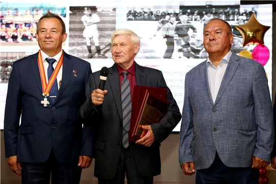 Анатолий Финогенов удостоен почетного звания «Достояние Республики»