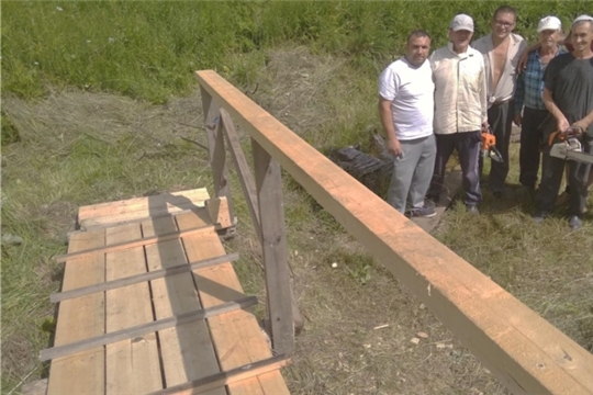 Обустройство мостика к роднику в д. Чирш-Сирма Ковалинского сельского поселения