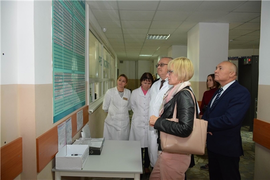 Вурнарскую районную больницу посетил помощник министра здравоохранения России Ирина Андреева