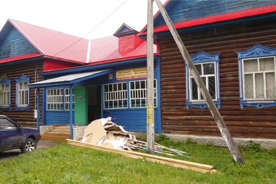 Начались ремонтные работы в Верхнеачакском сельском Доме культуры