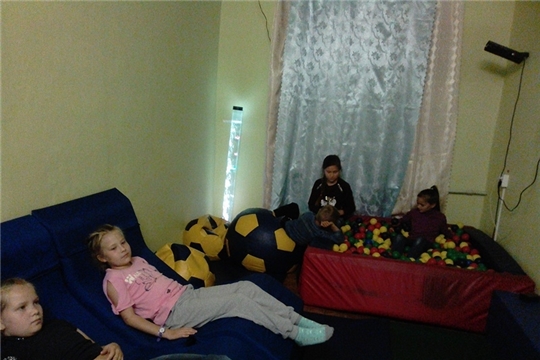 Дети в сенсорной комнате