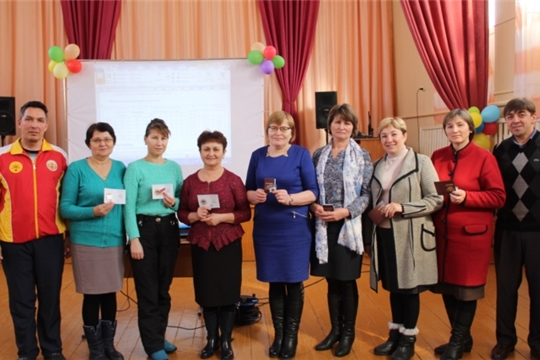 Группа педагогов МБОУ "Яльчикская СОШ" получили знаки отличия ВФСК "ГТО"