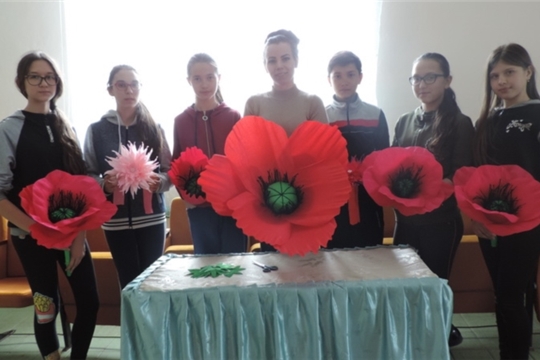 Мастер-класс ДПИ «Цветы Победы» в Малотаябинском сельском Доме культуры