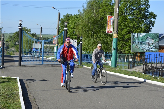 Жители Яльчикского района поддержали Всероссийскую акцию "На работу – на велосипеде"