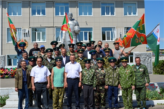 Ветераны погранвойск Яльчикского района отметили День пограничника