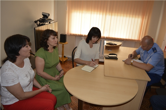 Прокуратура Яльчикского района провела прием граждан по вопросам соблюдения законодательства в сфере жилищно- коммунального хозяйства