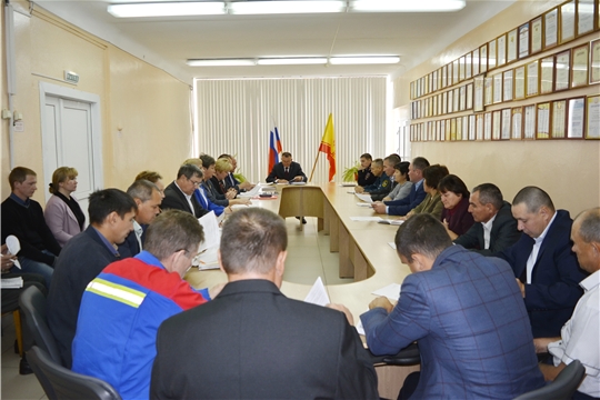 Состоялось заседание комиссии по предупреждению и ликвидации чрезвычайных ситуаций и обеспечению пожарной безопасности Яльчикского района