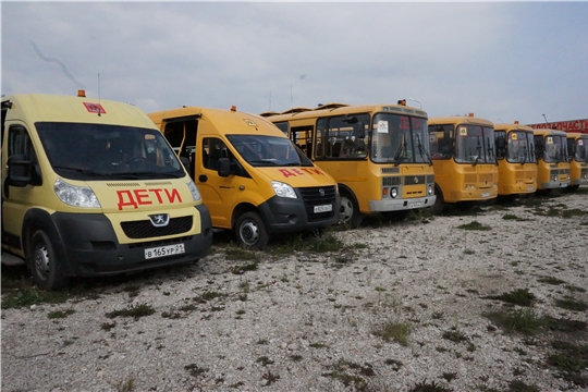 Проверка готовности школьных автобусов к новому учебному году