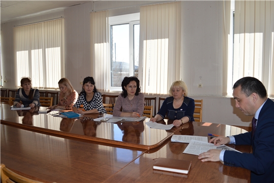 В Янтиковском районе состоялось совещание по обсуждению вопросов заключения социальных контрактов
