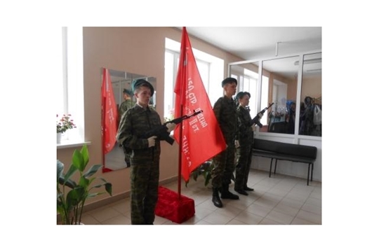 В школах Янтиковского района продолжается патриотическая акция «Часовой у Знамени Победы»