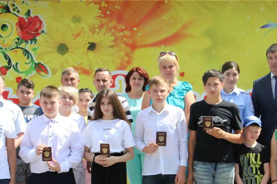 День России для жителей и гостей Цивильского района проходит в торжественной и праздничной атмосфере