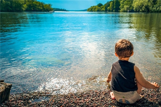 Не оставляйте детей без присмотра во время отдыха у водных объектов