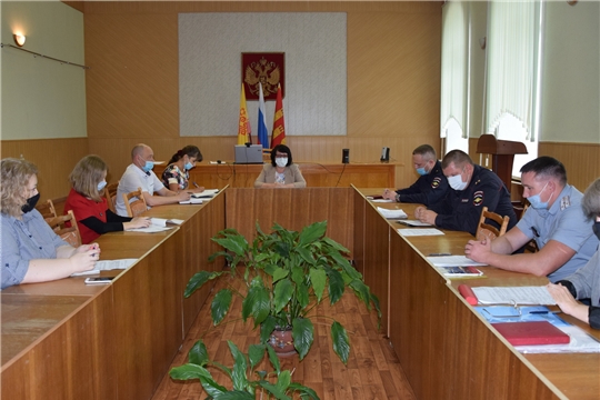 В администрации Алатырского района состоялось заседание Комиссии по профилактике правонарушений