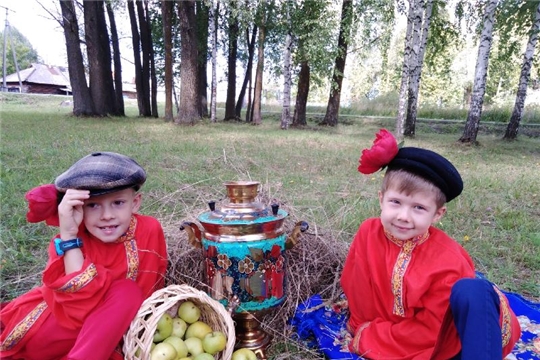 Яблочный спас в Октябрьском СДК