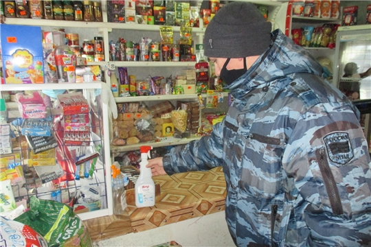 В Алатырском районе продолжается проведение рейдов по проверке масочного режима
