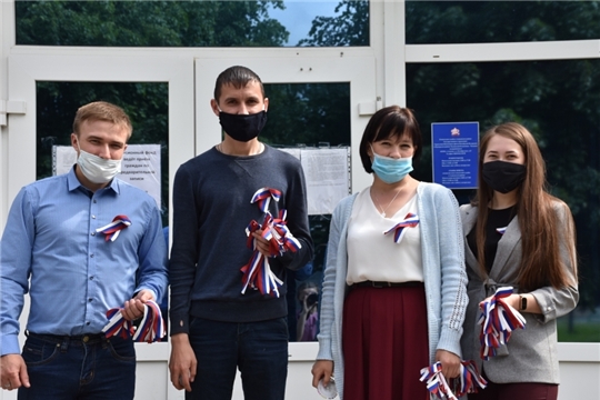 В преддверии праздника Дня России стартовала Всероссийская акция «Ленточка - триколор»