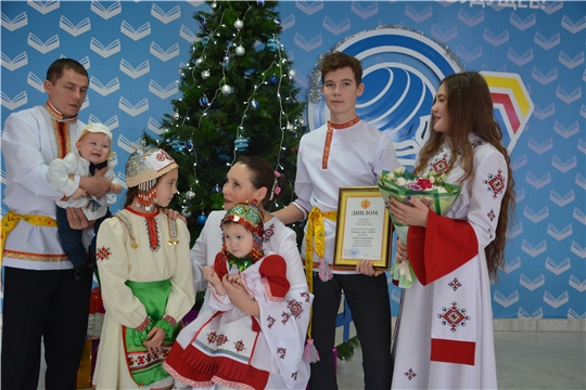 Виртуальная выставка «Семья Семеновых – семья года»