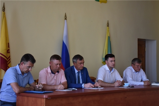 Министр образования и молодежной политики Чувашской Республики Сергей Яковлев побывал с рабочей поездкой в Аликовском районе