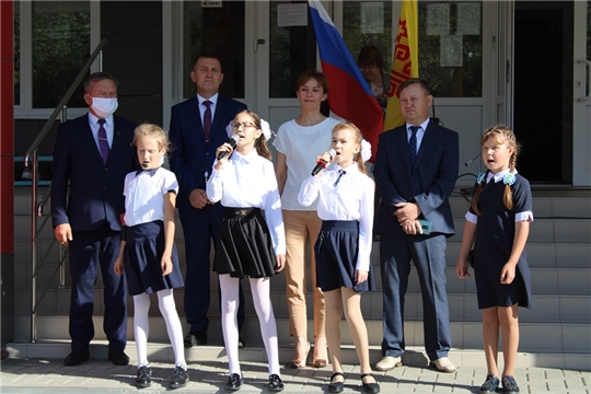 В Аликовской школе состоялась торжественная линейка