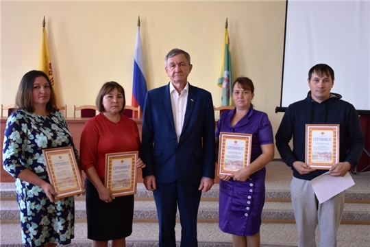 В Аликовском районе состоялось вручение сертификата о предоставлении земельного участка
