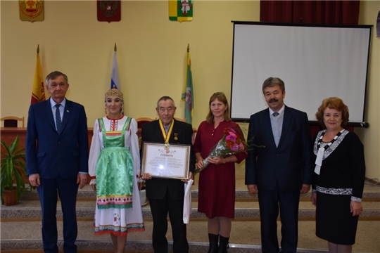 В Аликовском районе состоялось вручение ордена «За любовь и верность»