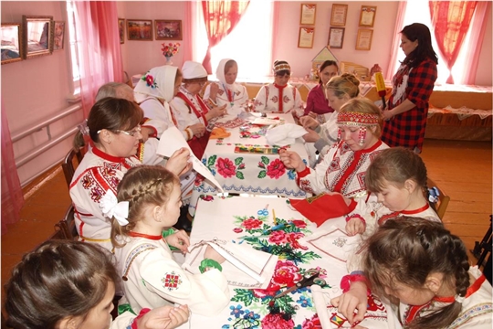 Виртуальная выставка «Мастера чувашской вышивки Аликовского района»