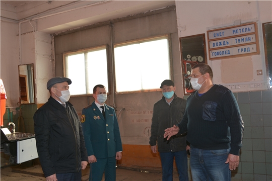 Р.Селиванов поздравил с профессиональным праздником огнеборцев района