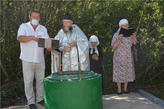 В с.Туруново состоялось освящение купельни