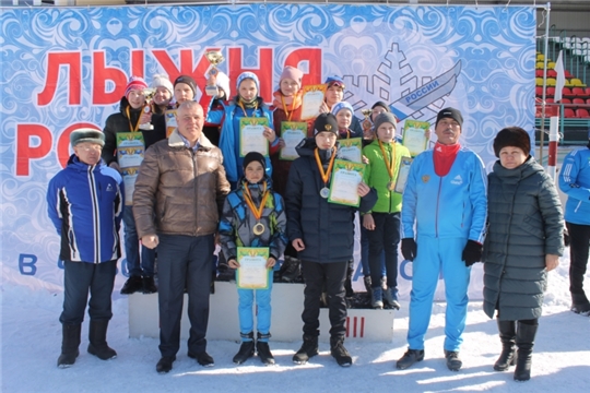 Чемпионат Чебоксарского района по лыжным гонкам в эстафете состоялся в п. Кугеси