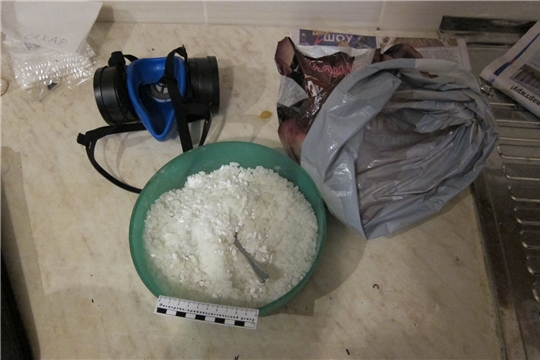В Чебоксарах вынесен приговор мужчине, обвиняемому в покушении на незаконный сбыт более килограмма синтетических наркотиков