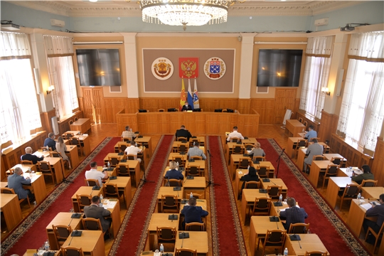 Евгений Кадышев провел заседание всех постоянных комиссий