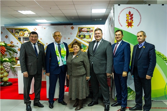 Глава города Чебоксары Олег Кортунов принял участие в торжественном мероприятии, посвященном Дню работника сельского хозяйства и перерабатывающей промышленности
