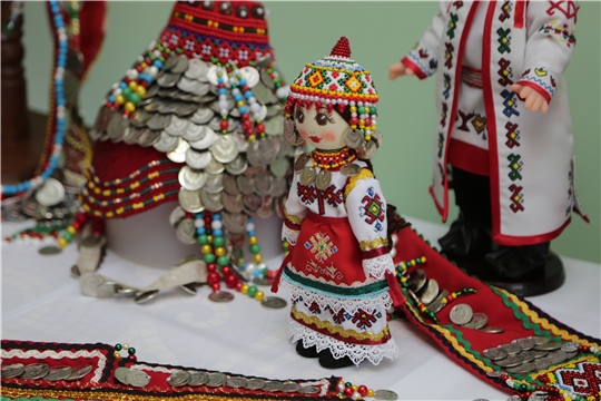 Дмитрий Краснов поздравляет с Днем чувашской вышивки