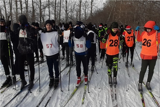 В Алатыре прошло первенство города по лыжным гонкам среди школьников и студентов