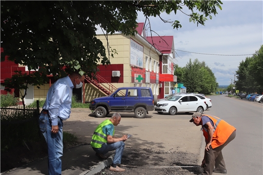 Глава администрации Алатыря В.И. Степанов совершил очередной объезд города